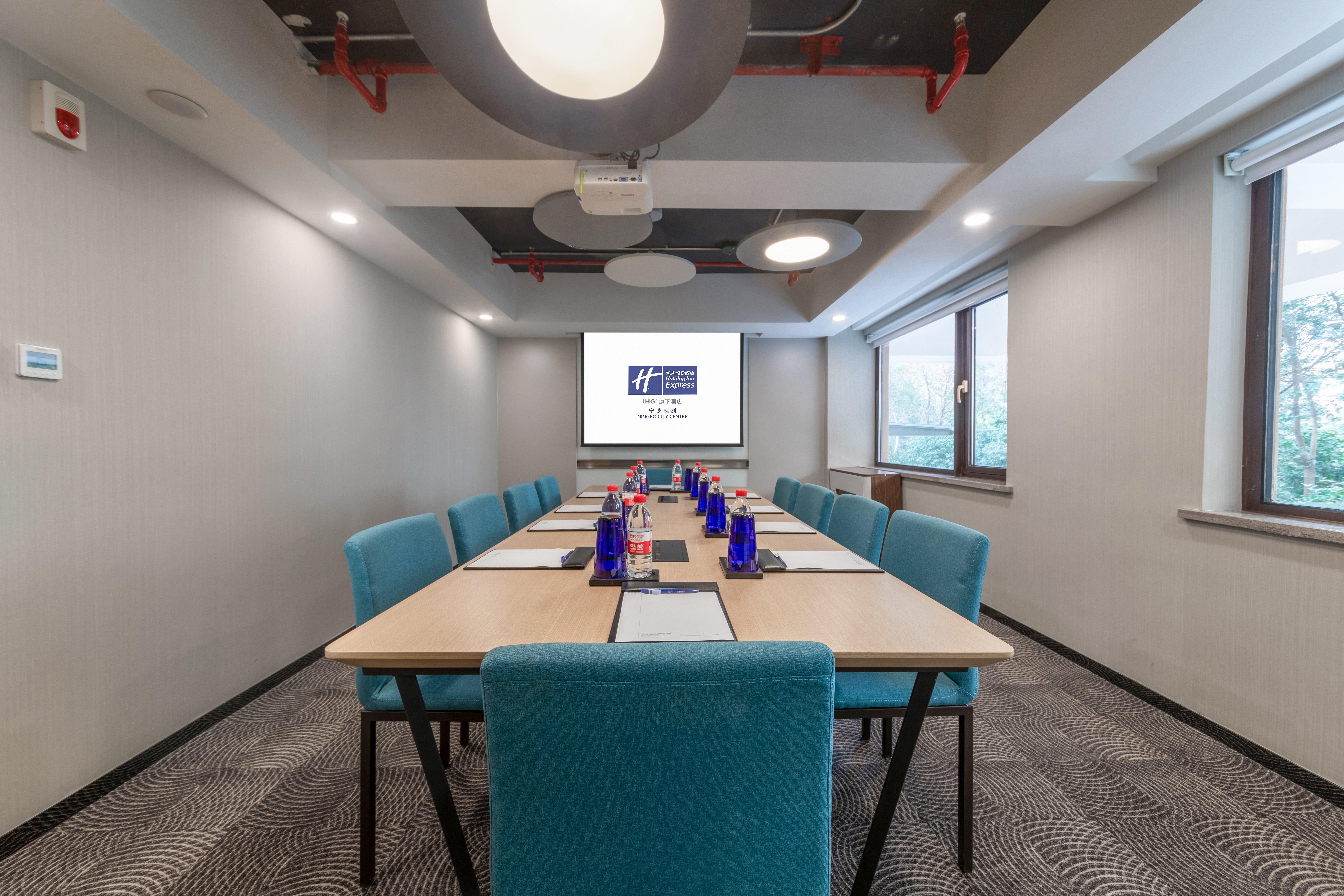 Holiday Inn Express Ningbo City Center By Ihg Екстериор снимка