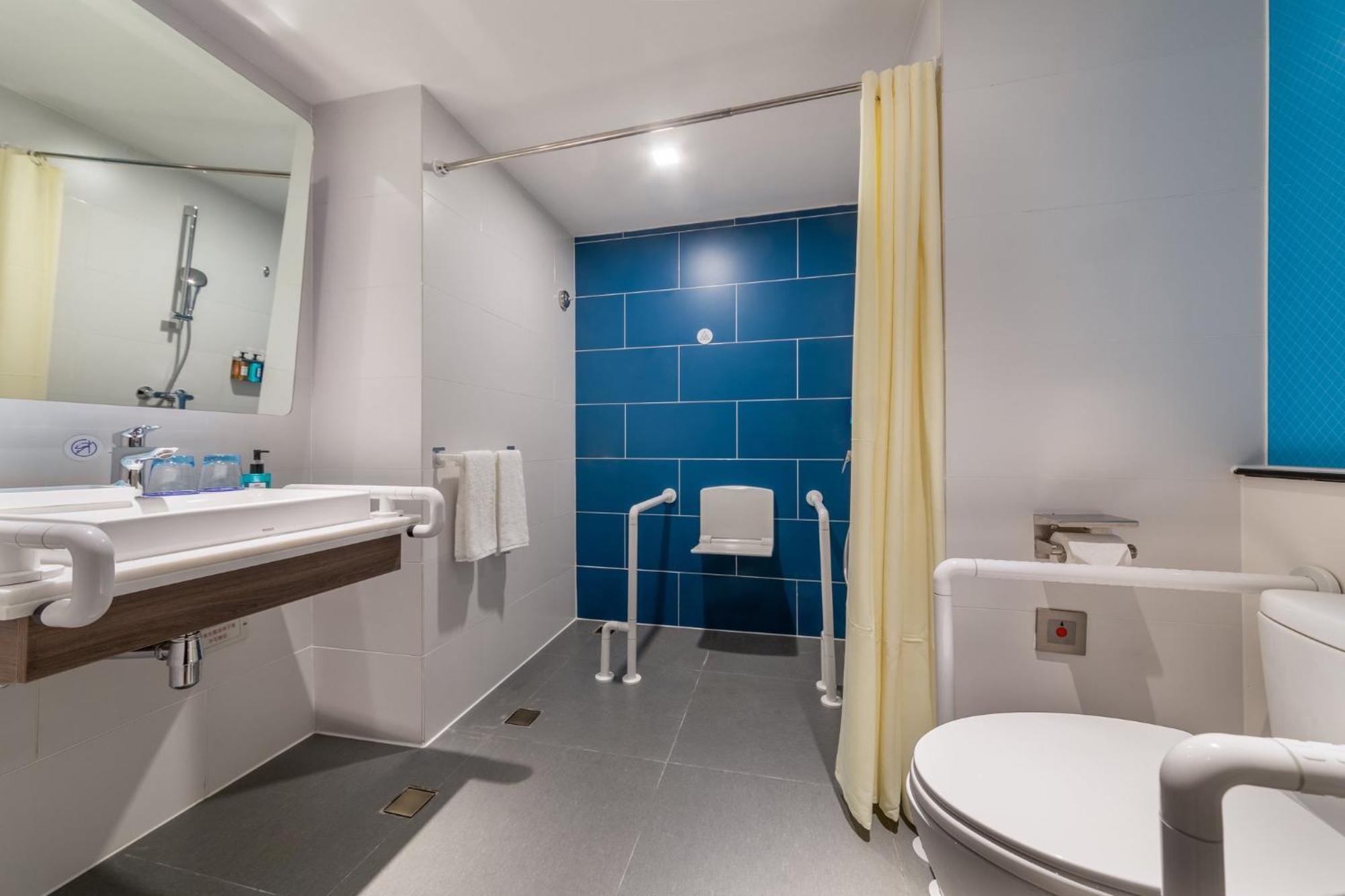 Holiday Inn Express Ningbo City Center By Ihg Екстериор снимка
