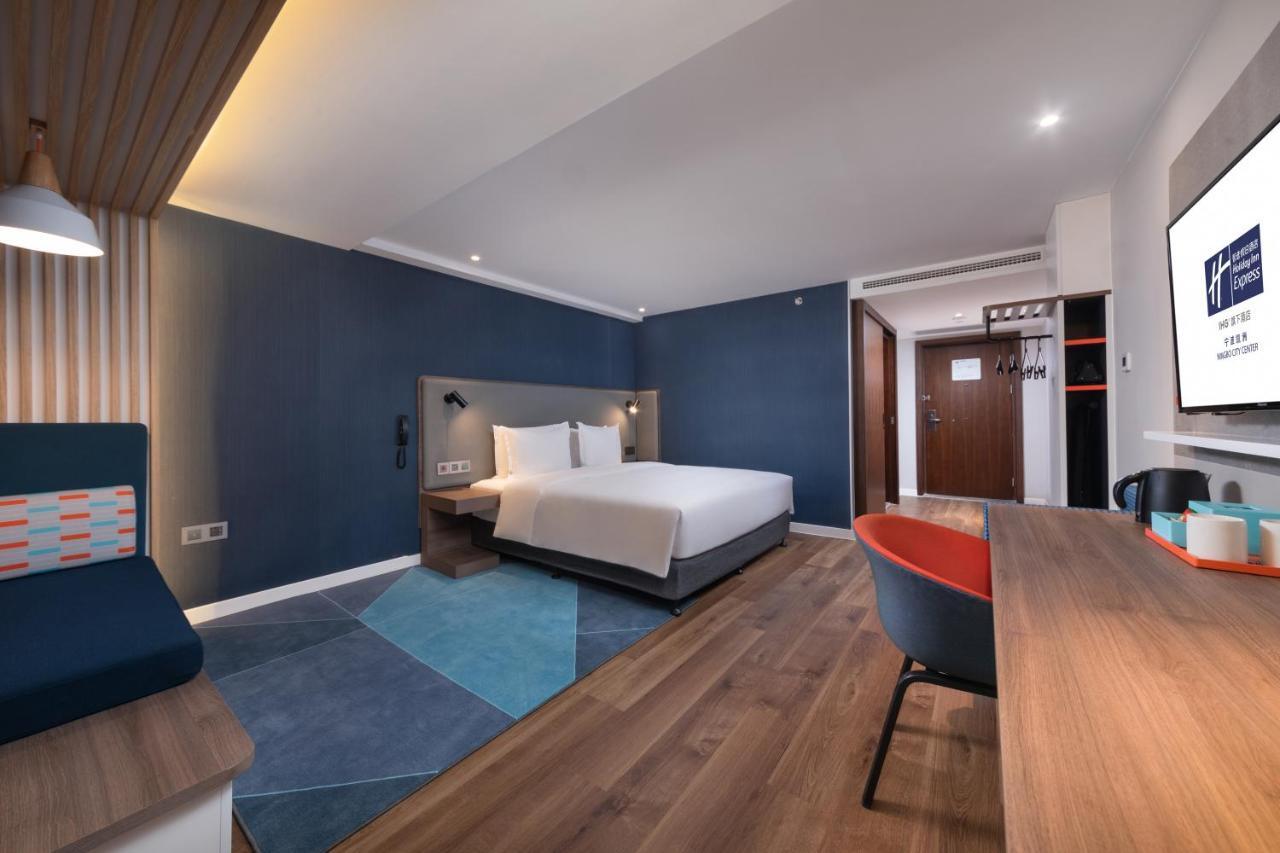 Holiday Inn Express Ningbo City Center By Ihg Екстериор снимка