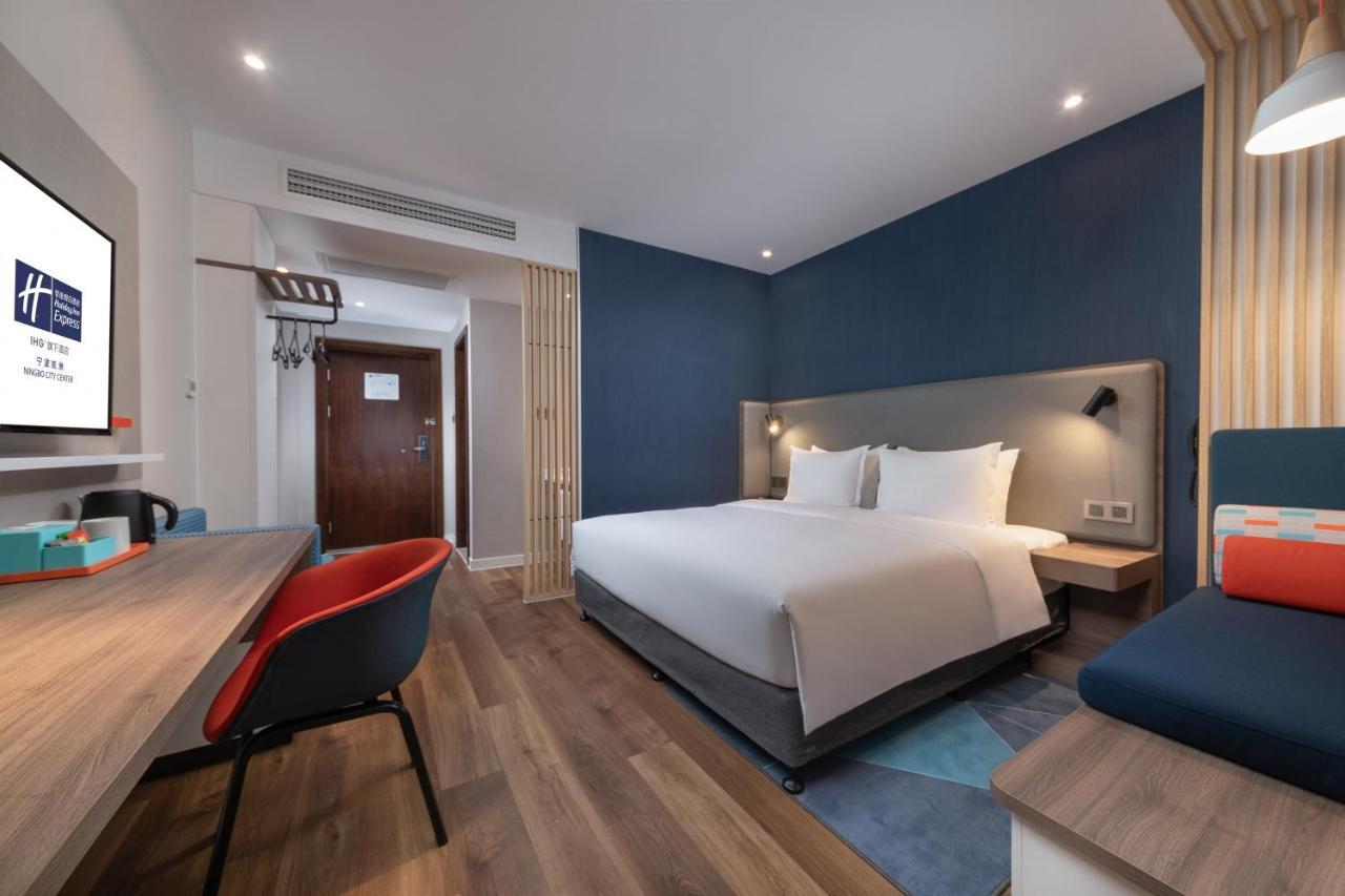 Holiday Inn Express Ningbo City Center By Ihg Екстериор снимка